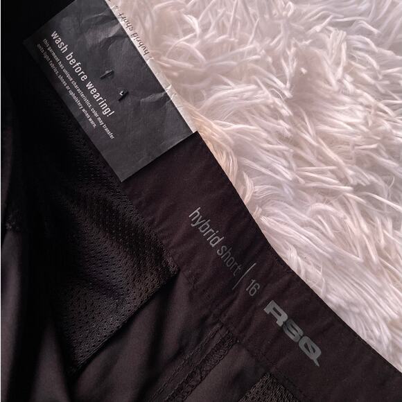 NWT RSQ Hybrid Short Black Youth Sz 16 NWT - Picture 5 of 7